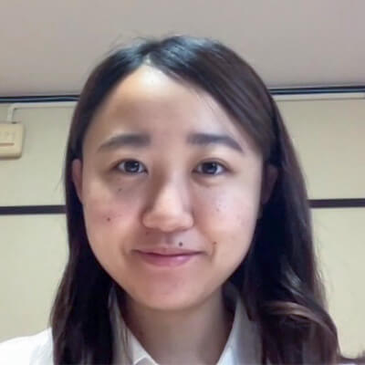 由里恵先生